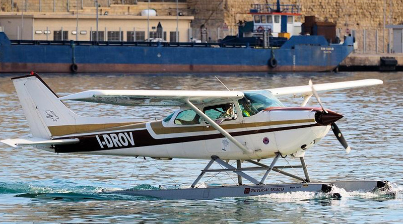 Two seaplanes flew from Como to Malta