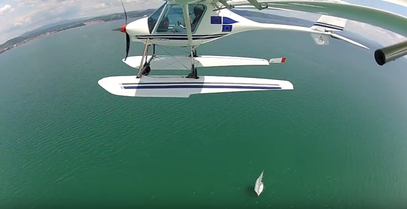 Seaplane videos in the summer cucumber season