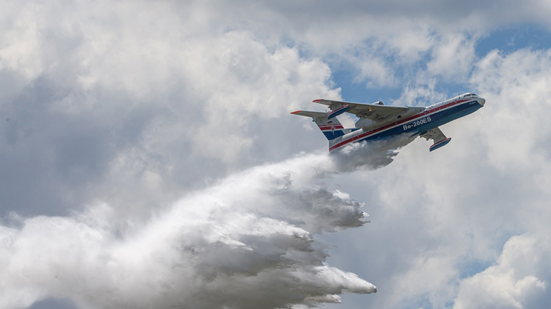 Beriev and Viking Air firefighter seaplanes in Paris Airshow