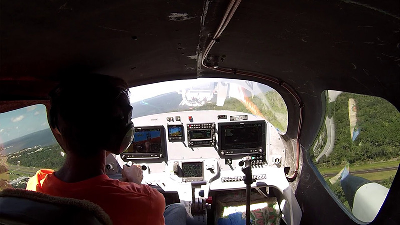 Privateer six-seater seaplane maiden flight from land runway